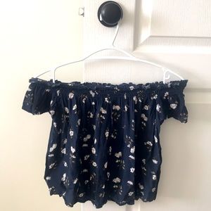 Off-The-Shoulder Garage top